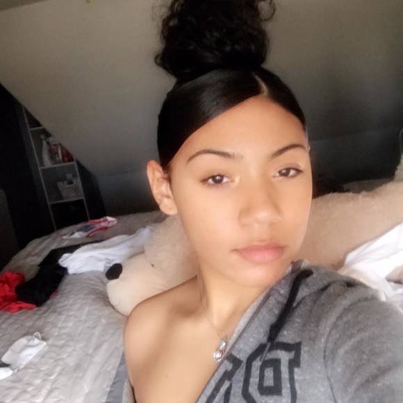 Meet your Posher, Easha - Picture 1 of 1